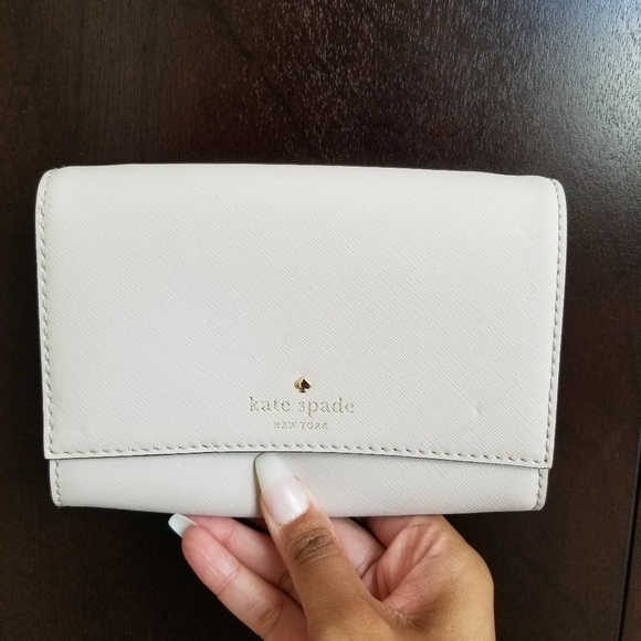 kate spade Handbags - Kate Spade Beige Clutch